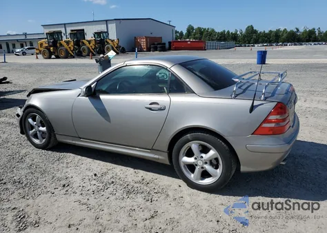 2003 Mercedes-Benz Slk 320 из США, поврежденный, VIN WDBKK65F03F286130